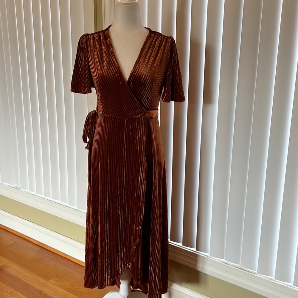 Simpler Wrap Dress Velvet Feel Size Small Shiny Copper New with Tags
